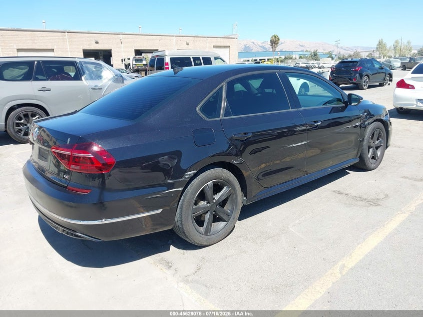 2018 Volkswagen Passat VIN 1VWAA7A31JC008916 IAAI salvage auction — RIGHT FRONT, Wait Title, sold $1,900 on 2026-07-31 (photo 4)