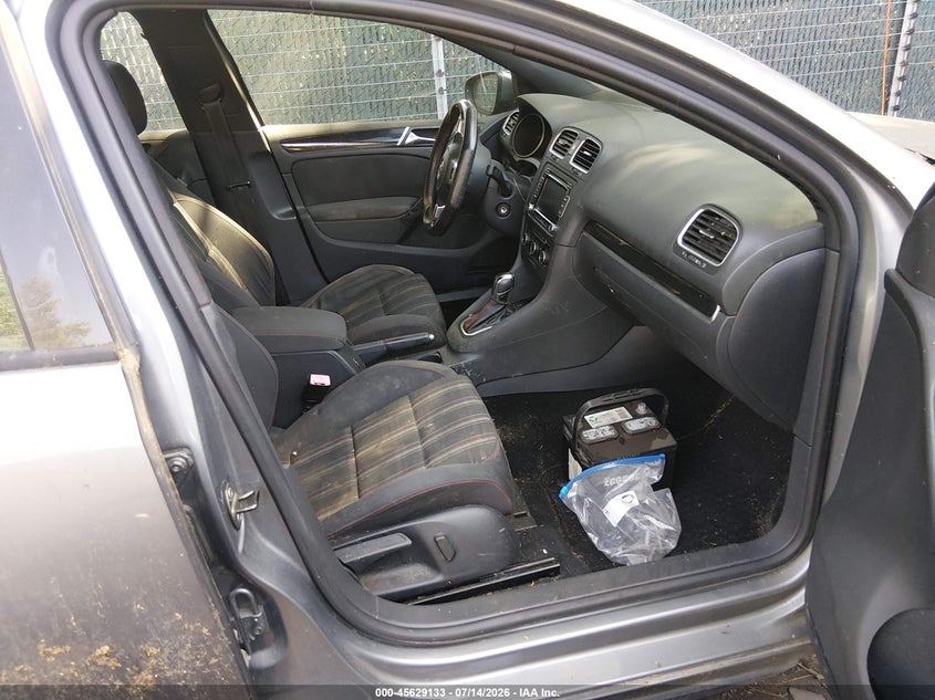2011 Volkswagen Gti VIN WVWHD7AJ8BW191853 IAAI salvage auction — NORMAL WEAR, Clear (Maryland), sold $275 on 2026-07-30 (photo 5)