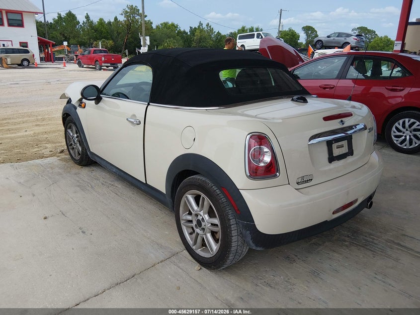 2015 Mini Roadster VIN WMWSY1C57FT626065 IAAI salvage auction — FRONT END, Salvage Title, sold $1,800 on 2026-08-18 (photo 3)