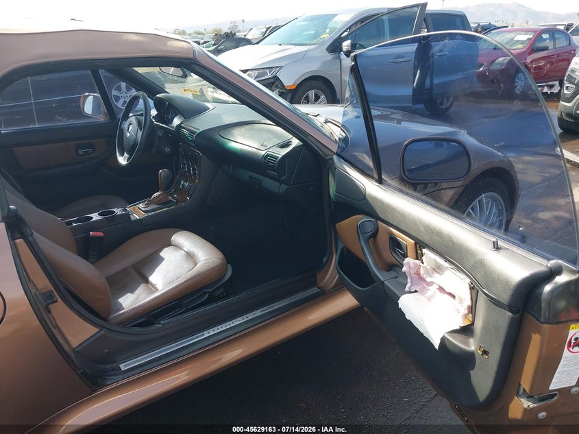 2001 BMW Z3 VIN WBACN53481LL47633 IAAI salvage auction — SIDE, Salvage (Arizona), sold $2,950 on 2026-07-24 (photo 5)