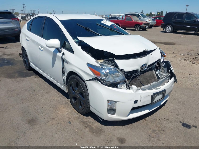2011 Toyota Prius VIN JTDKN3DU4B0275804 IAAI salvage auction — FRONT END, Salvage (California), sold $850 on 2026-07-29 (photo 1)