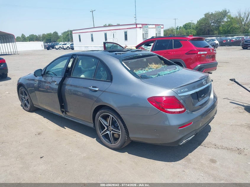 2019 Mercedes-benz E-klasse VIN WDDZF6JB1KA491030 IAAI salvage auction — STORM DAMAGE, Wait Title, sold $10,575 on 2026-08-11 (photo 3)