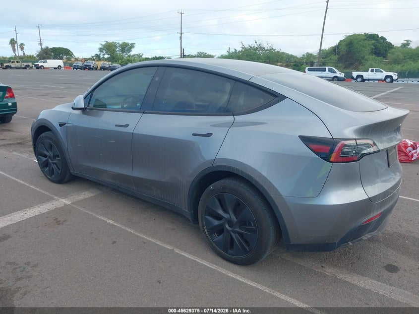 2024 Tesla Model y VIN 7SAYGDEE6RF150822 IAAI salvage auction — RIGHT SIDE, Salvage (Hawaii), sold $7,700 on 2026-07-28 (photo 3)