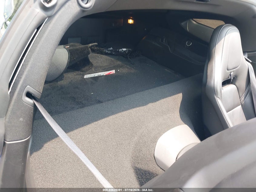 2019 Chevrolet Corvette VIN 1G1YR2D68K5604140 IAAI salvage auction — THEFT, Salvage - Greater Than 75% (Maryland), sold $45,250 on 2026-08-26 (photo 8)