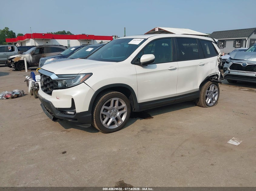 2025 Honda Passport VIN 5FNYF8H58SB017777 IAAI salvage auction — REAR END, Salvage Title, sold $8,500 on 2026-08-20 (photo 2)