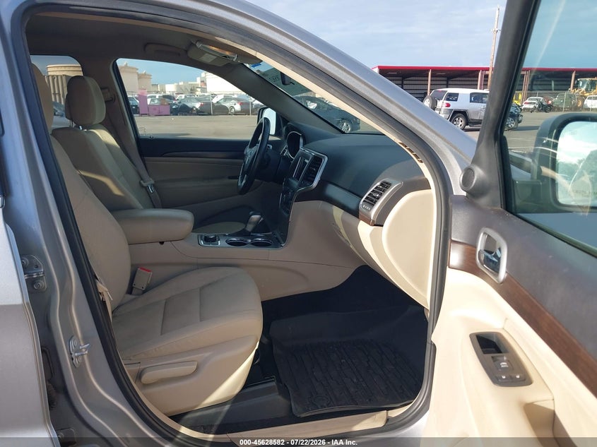 2018 Jeep Grand cherokee VIN 1C4RJFAG4JC452598 IAAI salvage auction — NORMAL WEAR, Sf97 (Hawaii), sold $11,950 on 2026-09-01 (photo 5)