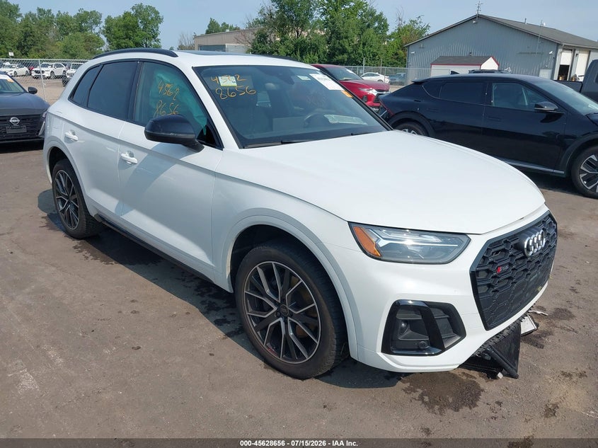 2021 Audi Sq5 VIN WA1B4AFYXM2023564 IAAI salvage auction — FRONT END, Salvage Title, sold $9,300 on 2026-08-18 (photo 1)