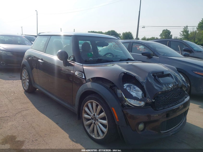2010 Mini Cooper VIN WMWMF7C51ATZ69836 IAAI salvage auction — FRONT END, Salvage (Ohio), sold $525 on 2026-07-31 (photo 1)