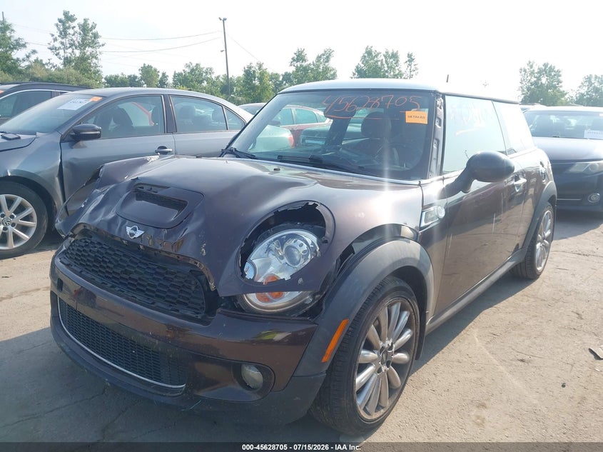 2010 Mini Cooper VIN WMWMF7C51ATZ69836 IAAI salvage auction — FRONT END, Salvage (Ohio), sold $525 on 2026-07-31 (photo 2)