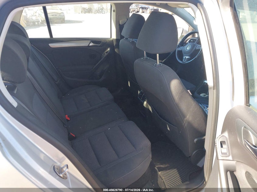 2013 Volkswagen Golf VIN WVWDM7AJ3DW131688 IAAI salvage auction — NORMAL WEAR, Clear - Dealer Only (California), sold $2,250 on 2026-07-30 (photo 8)
