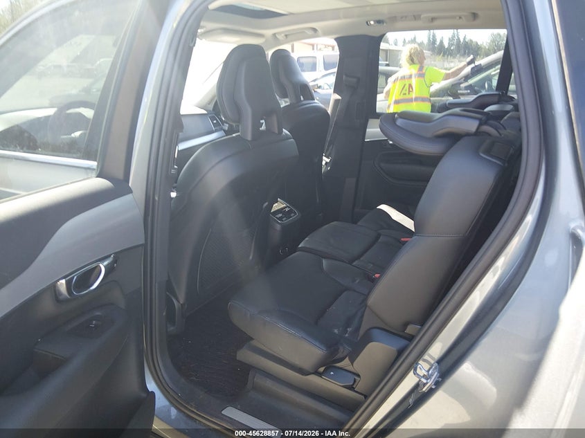 2017 Volvo Xc90 VIN YV4A22PK4H1112319 IAAI salvage auction — FRONT & REAR, Bill Of Sale (Washington), sold $25 on 2026-07-29 (photo 8)