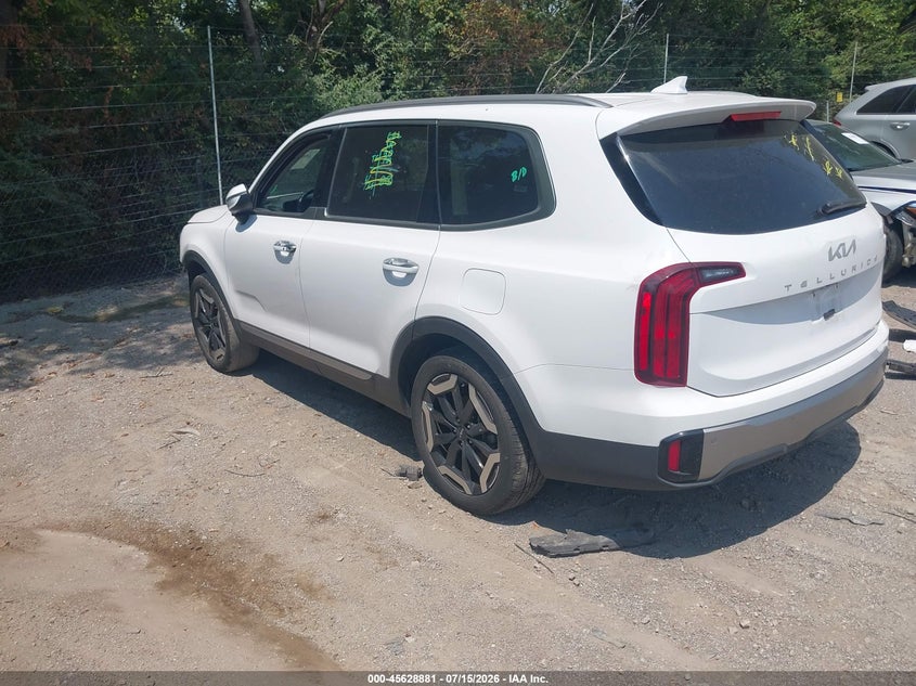 2025 Kia Telluride VIN 5XYP64GC1SG652210 IAAI salvage auction — RIGHT FRONT, Salvage Title, sold $5,600 on 2026-07-22 (photo 3)