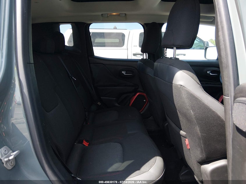 2016 Jeep Renegade VIN ZACCJBCT5GPC81440 IAAI salvage auction — REAR END, Salvage Title, sold $3,950 on 2026-08-02 (photo 8)