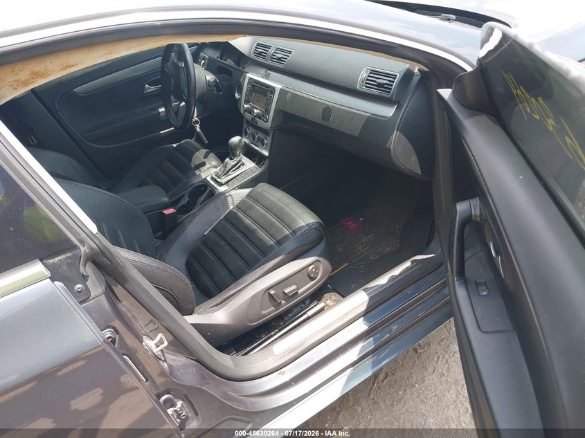 2014 Volkswagen Cc VIN WVWBP7AN9EE532123 IAAI salvage auction — NORMAL WEAR, Clear (Indiana), sold $300 on 2026-07-29 (photo 5)