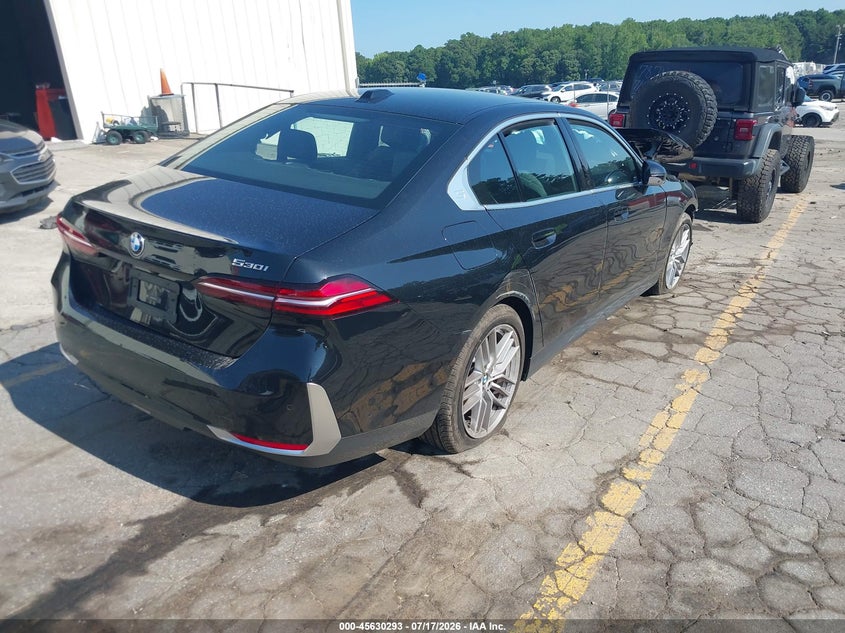 2025 BMW 5er VIN WBA43FJ0XSCT69747 IAAI salvage auction — FRONT END, Salvage Title, sold $18,600 on 2026-08-12 (photo 4)