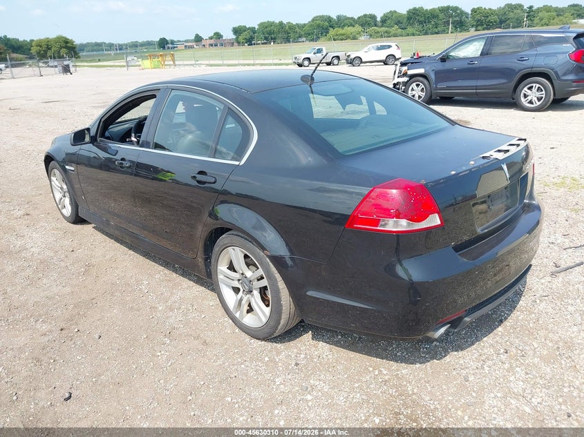 2008 Pontiac G8 VIN 6G2ER57768L149929 IAAI salvage auction — NORMAL WEAR, Clear (Illinois), sold $775 on 2026-07-29 (photo 3)