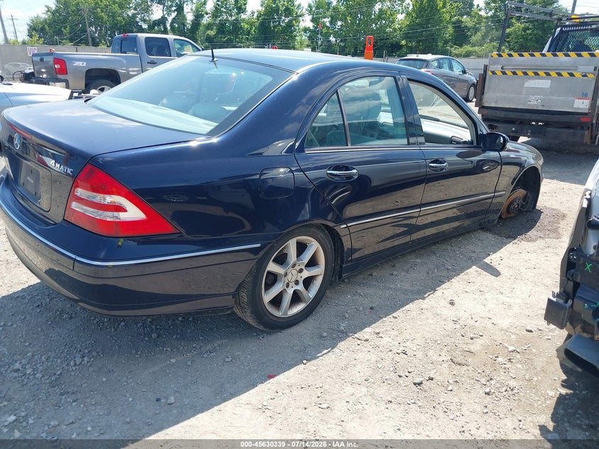 2006 Mercedes-benz C-klasse VIN WDBRF87J16F765368 IAAI salvage auction — LEFT FRONT, Salvage (Ohio), sold $625 on 2026-08-15 (photo 4)