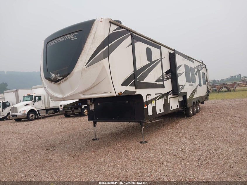 2022 Jayco Seismic VIN 1UJCJSCV6M19N0201 IAAI salvage auction — VANDALISM, Salvage (Pennsylvania), sold $18,150 on 2026-09-15 (photo 2)