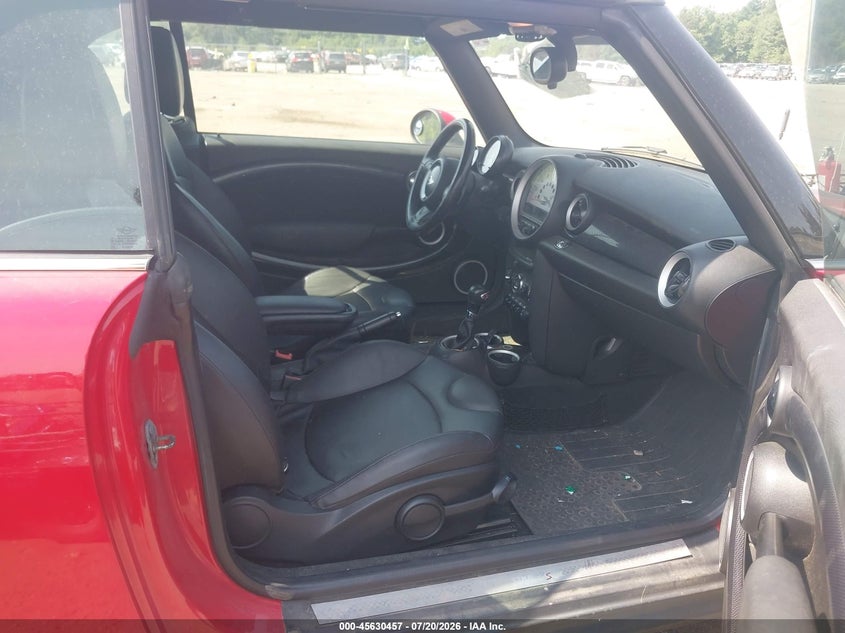 2013 Mini Convertible VIN WMWZP3C51DT705791 IAAI salvage auction — NORMAL WEAR, Clear (Massachusetts), sold $1,350 on 2026-07-31 (photo 5)