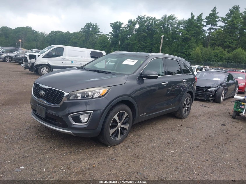2016 Kia Sorento VIN 5XYPHDA56GG084533 IAAI salvage auction — NORMAL WEAR, Clear (Massachusetts), sold $1,900 on 2026-07-31 (photo 2)