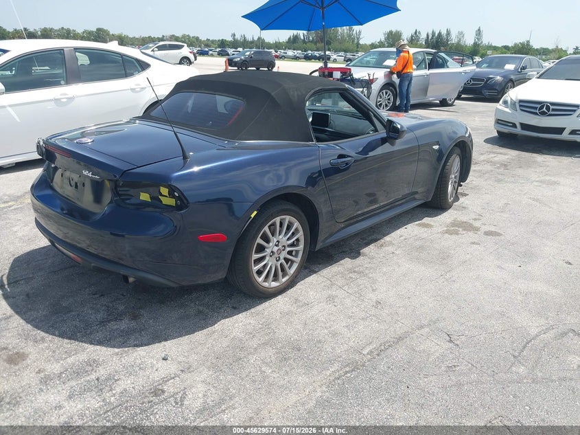 2018 Fiat 124 spider VIN JC1NFAEK1J0135961 IAAI salvage auction — REAR END, Salvage Title, sold $3,350 on 2026-08-09 (photo 4)