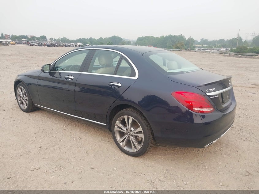 2018 Mercedes-benz C-klasse VIN WDDWF4KB6JR337144 IAAI salvage auction — SIDE, Wait Title, sold $5,600 on 2026-08-10 (photo 3)