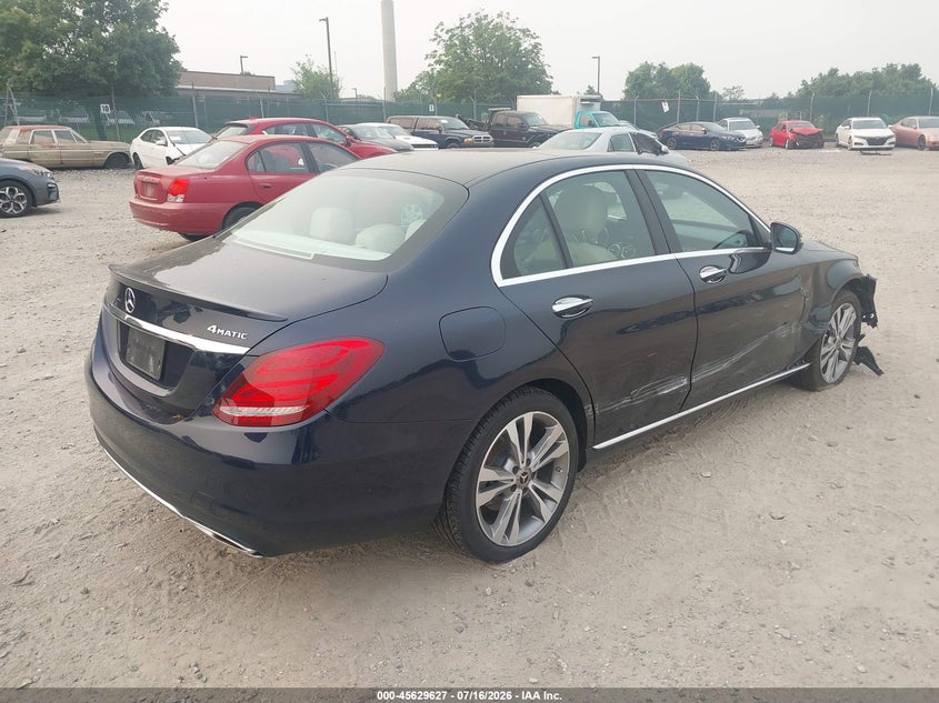 2018 Mercedes-benz C-klasse VIN WDDWF4KB6JR337144 IAAI salvage auction — SIDE, Wait Title, sold $5,600 on 2026-08-10 (photo 4)
