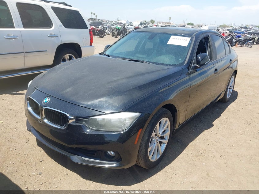 2017 BMW VIN WBA8E1G57HNU14044 IAAI salvage auction — NORMAL WEAR, Clear-Dealer Only (Arizona), sold $175 on 2026-07-28 (photo 2)