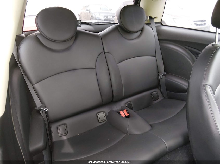2012 Mini Cooper VIN WMWSV3C55CT387597 IAAI salvage auction — NORMAL WEAR, Salvage Title, sold $600 on 2026-07-17 (photo 8)