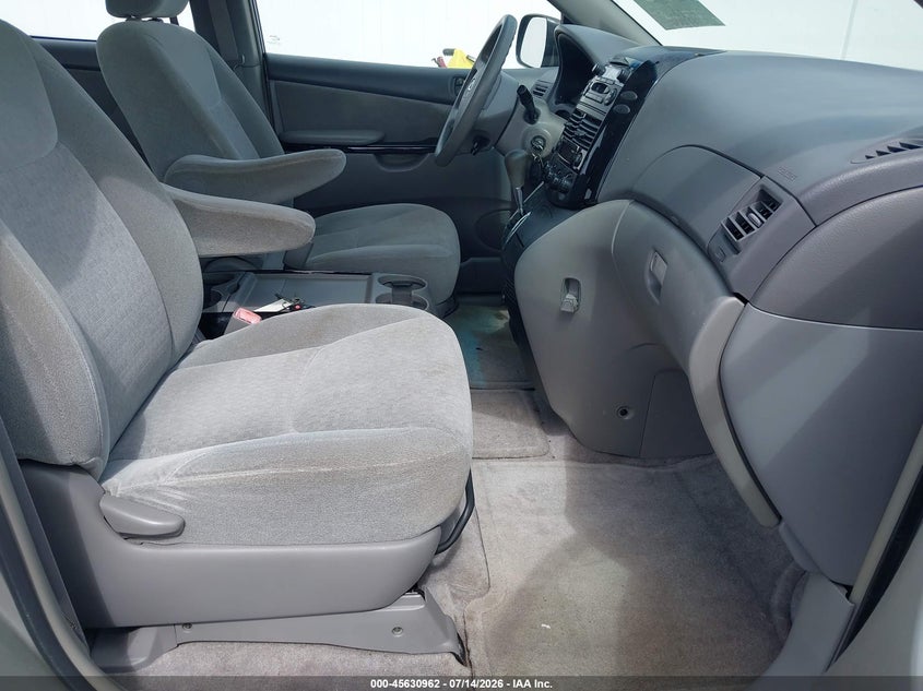 2005 Toyota Sienna VIN 5TDZA23C75S335699 IAAI salvage auction — NORMAL WEAR, Clear (Florida), sold $1,000 on 2026-07-20 (photo 5)