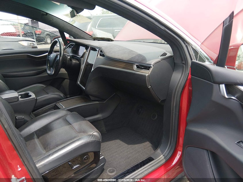 2016 Tesla Model x VIN 5YJXCBE21GF006123 IAAI salvage auction — FRONT END, Salvage Title, sold $7,500 on 2026-08-31 (photo 5)