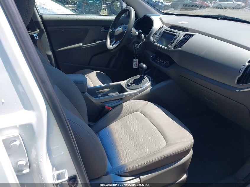 2012 Kia Sportage VIN KNDPB3A21C7339548 IAAI salvage auction — FRONT END, Salvage Title, sold $2,450 on 2026-08-02 (photo 5)