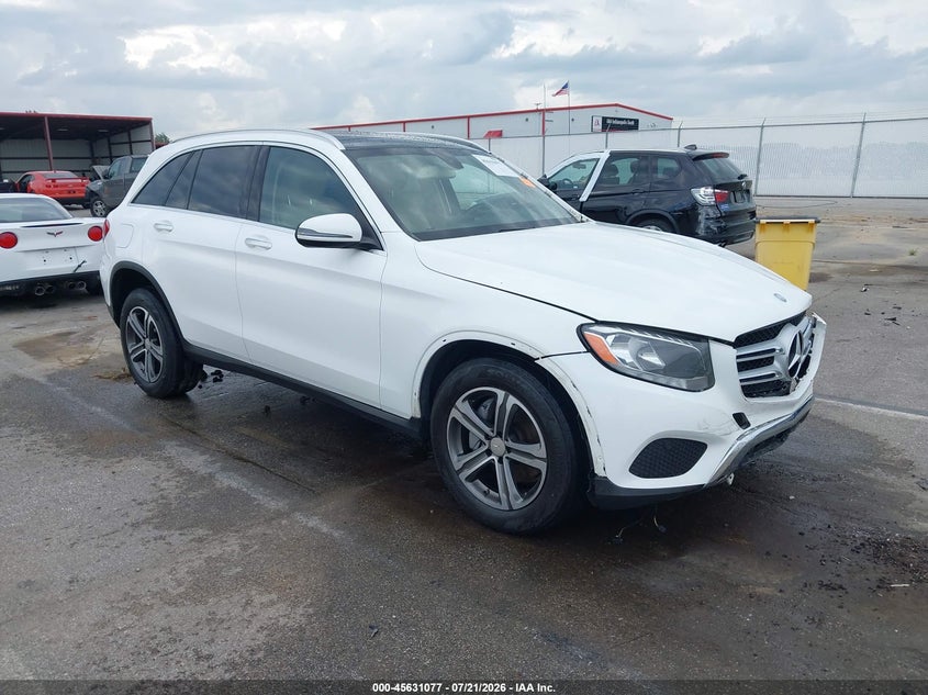 2017 Mercedes-benz Glc class VIN WDC0G4KB5HF122387 IAAI salvage auction — FRONT END, Bill Of Sale (Kentucky), sold $3,050 on 2026-08-21 (photo 1)