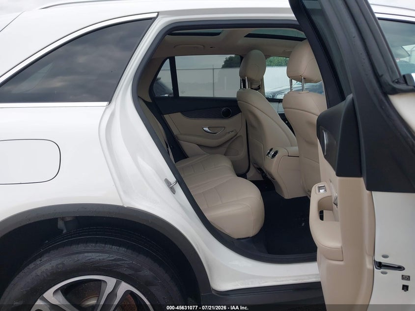 2017 Mercedes-benz Glc class VIN WDC0G4KB5HF122387 IAAI salvage auction — FRONT END, Bill Of Sale (Kentucky), sold $3,050 on 2026-08-21 (photo 8)