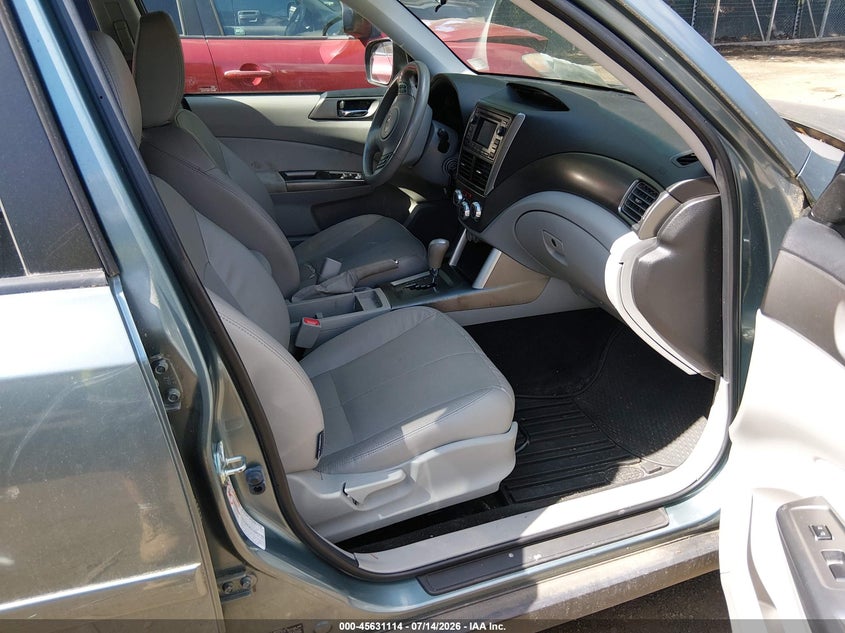 2011 Subaru Forester VIN JF2SHAEC0BH742639 IAAI salvage auction — NORMAL WEAR, Clear (Virginia), sold $375 on 2026-07-30 (photo 5)