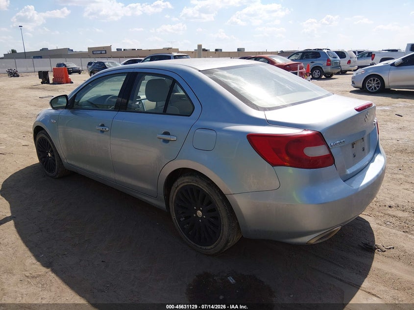 2012 Suzuki Kizashi VIN JS2RE9A31C6101089 IAAI salvage auction — NORMAL WEAR, Clear (Kansas), sold $250 on 2026-07-31 (photo 3)