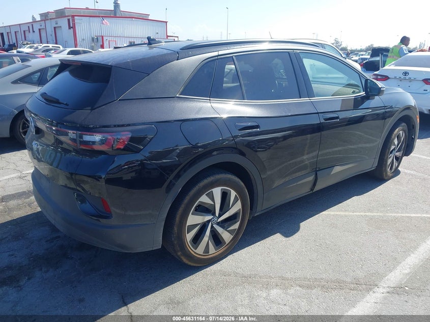 2025 Volkswagen Id.4 VIN 1V2BMPE8XSC004710 IAAI salvage auction — LEFT SIDE, Salvage (California), sold $13,500 on 2026-09-03 (photo 4)