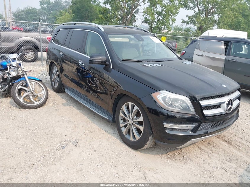 2013 Mercedes-benz Gl-klasse VIN 4JGDF7CE2DA257253 IAAI salvage auction — LEFT SIDE, Rebuildable (Florida), sold $1,650 on 2026-08-05 (photo 1)