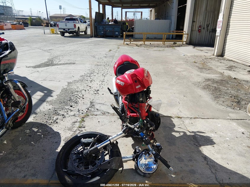 2015 Ducati Monster VIN ZDM1RBSV4FB006433 IAAI salvage auction — FRONT END, Non-Repairable (California), sold $750 on 2026-08-10 (photo 5)