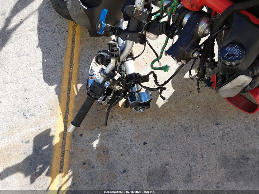2015 Ducati Monster VIN ZDM1RBSV4FB006433 IAAI salvage auction — FRONT END, Non-Repairable (California), sold $750 on 2026-08-10 (photo 7)
