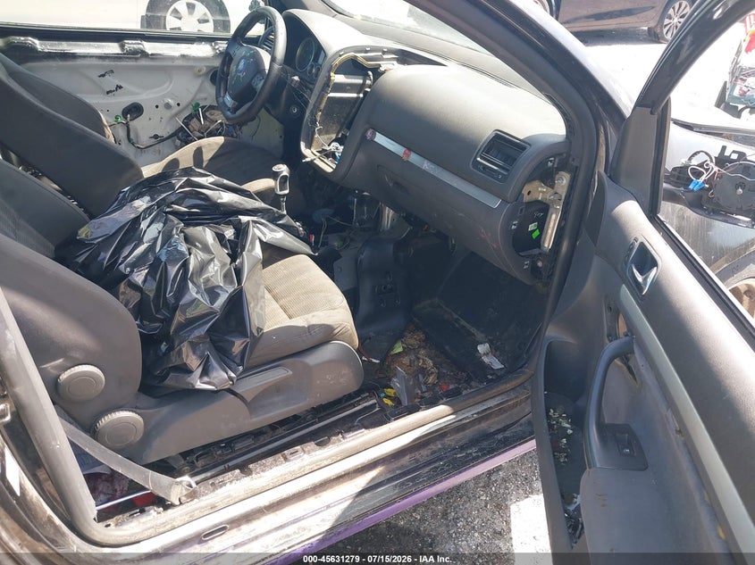 2008 Volkswagen Gti VIN WVWED71K78W330682 IAAI salvage auction — ALL OVER, Clear (Florida), sold $250 on 2026-07-30 (photo 5)
