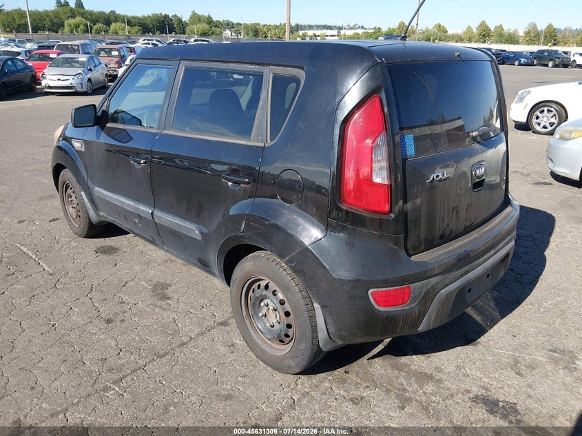 2013 Kia Soul VIN KNDJT2A59D7566320 IAAI salvage auction — NORMAL WEAR, Clear - Public Restricted (Oregon), sold $150 on 2026-07-18 (photo 3)