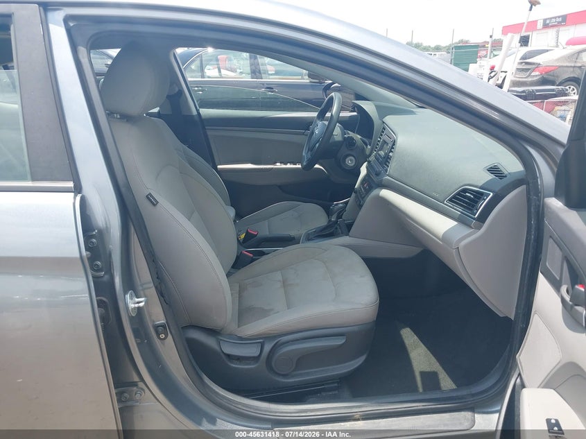 2017 Hyundai Elantra VIN KMHD74LF7HU071930 IAAI salvage auction — NORMAL WEAR, Clear (Arkansas), sold $575 on 2026-07-29 (photo 5)