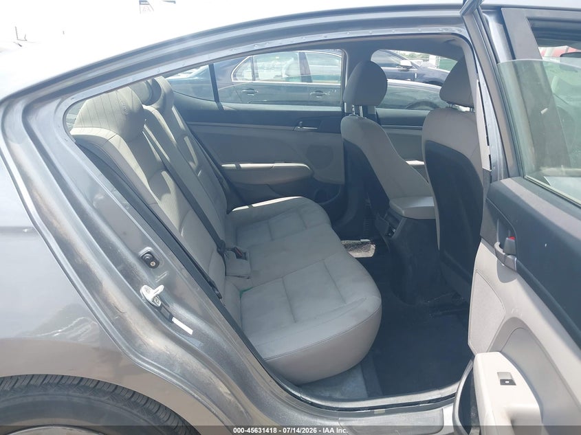 2017 Hyundai Elantra VIN KMHD74LF7HU071930 IAAI salvage auction — NORMAL WEAR, Clear (Arkansas), sold $575 on 2026-07-29 (photo 8)