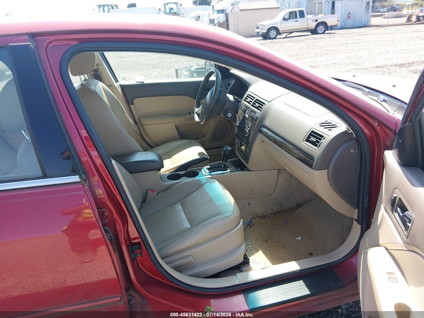 2008 Mercury Milan VIN 3MEHM08148R661481 IAAI salvage auction — NORMAL WEAR, Clear - Public Restricted (Oregon), sold $225 on 2026-07-29 (photo 5)