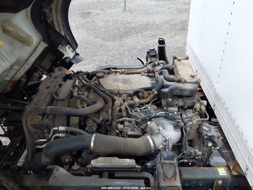 2015 Isuzu Npr VIN JALC4W16XF7000576 IAAI salvage auction — RIGHT FRONT, Clear (New Jersey), sold $9,100 on 2026-09-10 (photo 9)