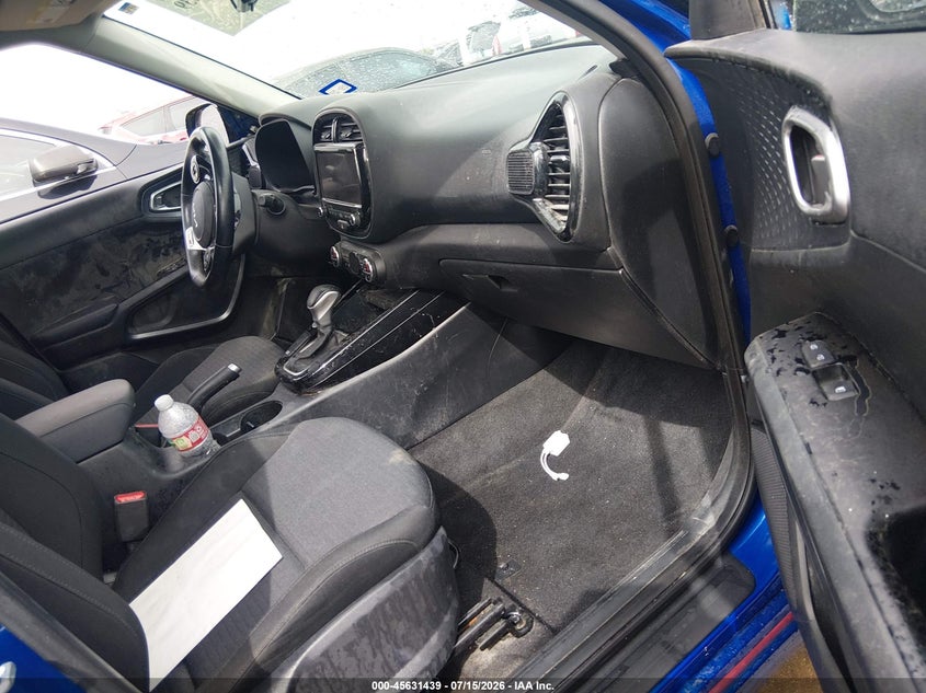 2022 Kia Soul VIN KNDJ63AU9N7825717 IAAI salvage auction — ALL OVER, Clear (Pennsylvania), sold $6,300 on 2026-07-29 (photo 5)