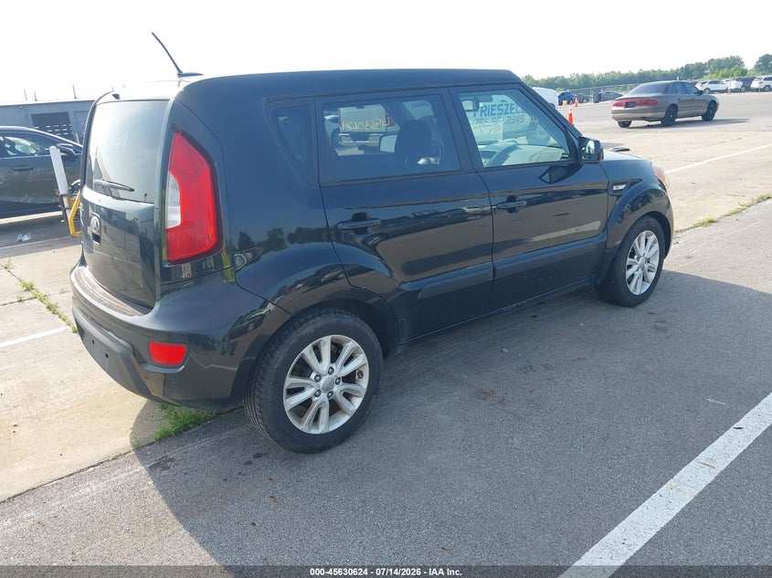 2013 Kia Soul VIN KNDJT2A53D7610098 IAAI salvage auction — NORMAL WEAR, Clear (Indiana), sold $350 on 2026-07-24 (photo 4)