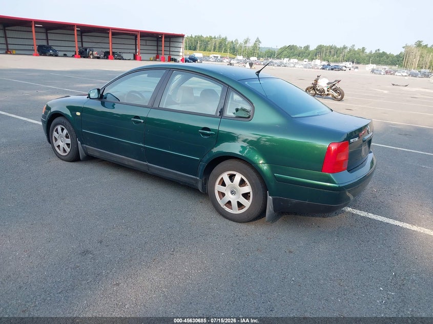 1999 Volkswagen Passat VIN WVWMA63B9XE383478 IAAI salvage auction — NORMAL WEAR, Clear (New York), sold $50 on 2026-07-23 (photo 3)