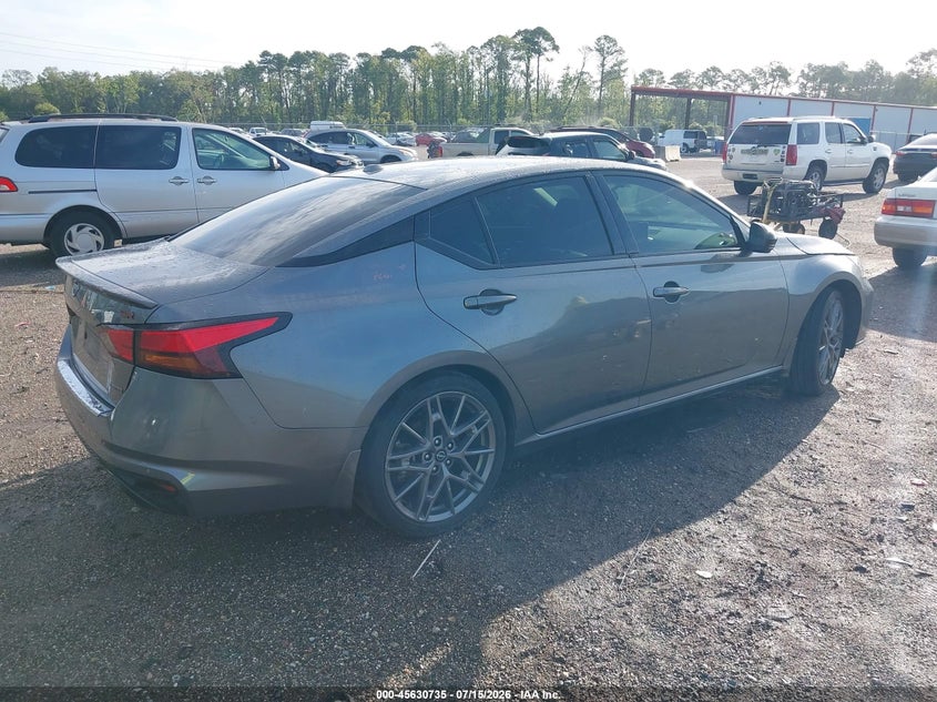 2023 Nissan Altima VIN 1N4AL4CV0PN320710 IAAI salvage auction — LEFT REAR, Rebuildable (Florida), sold $9,000 on 2026-08-01 (photo 4)